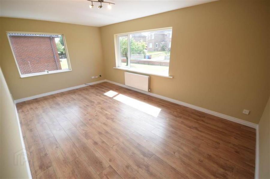 10A Cleland Park North