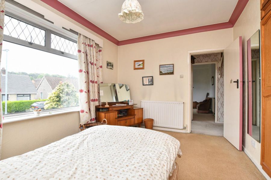 6 Abbey Drive