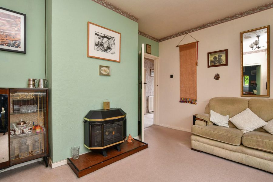6 Abbey Drive