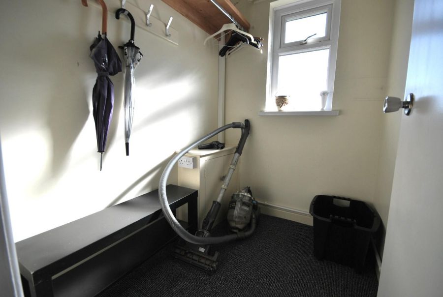 15 Sunningdale Court