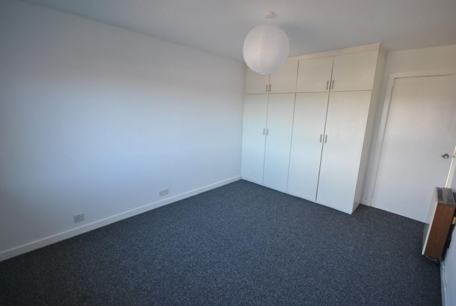 15 Sunningdale Court