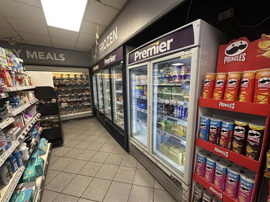 Joshuas Convenience Store, 1 Hillhall Gardens