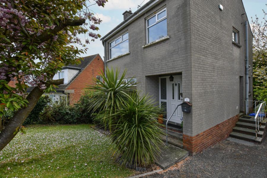8 Ballymacormick Crescent