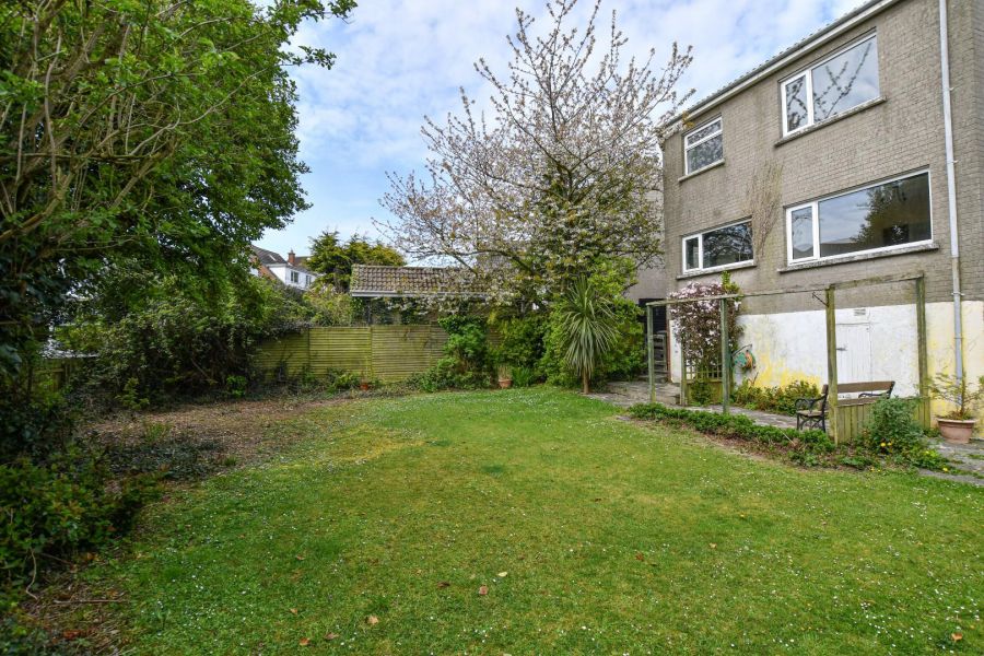 8 Ballymacormick Crescent