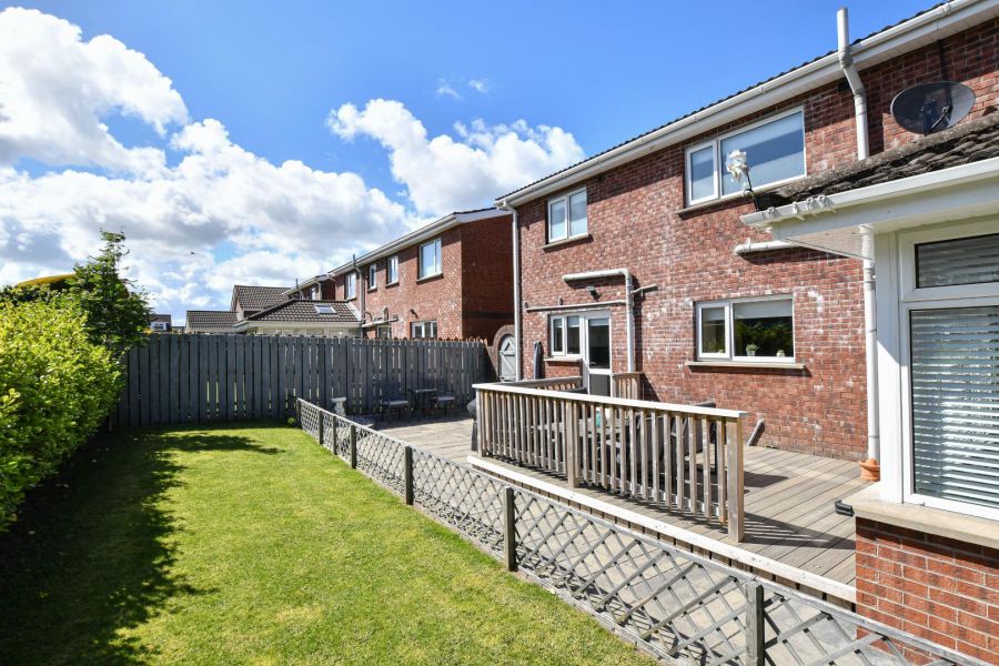 10 Dunkeld Avenue