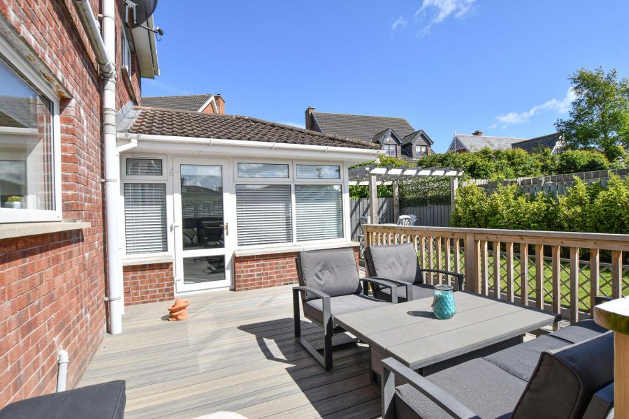 10 Dunkeld Avenue