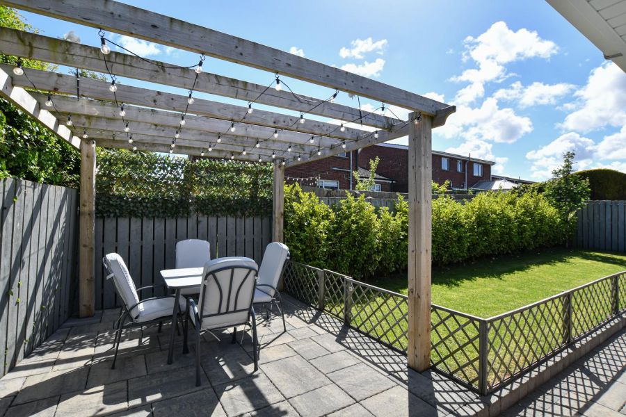 10 Dunkeld Avenue