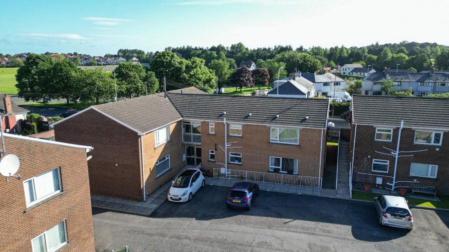 5 Sunningdale Court