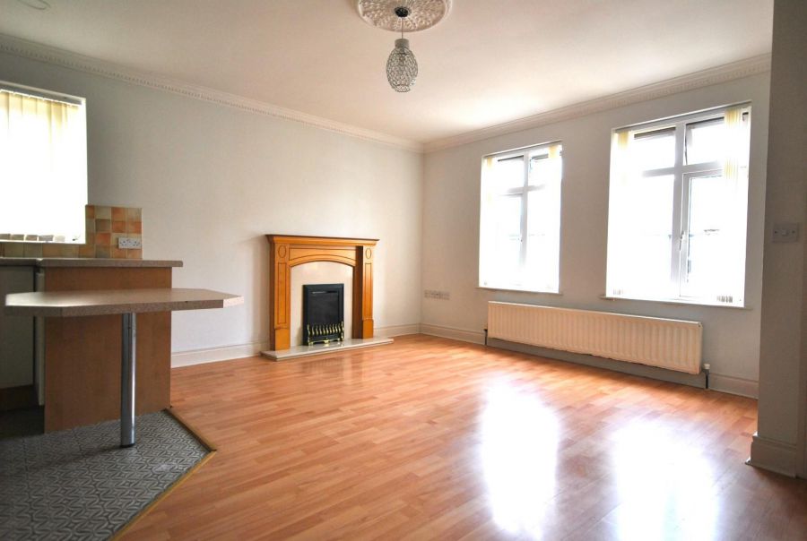 3 Alexander Mews 8B Pound Street