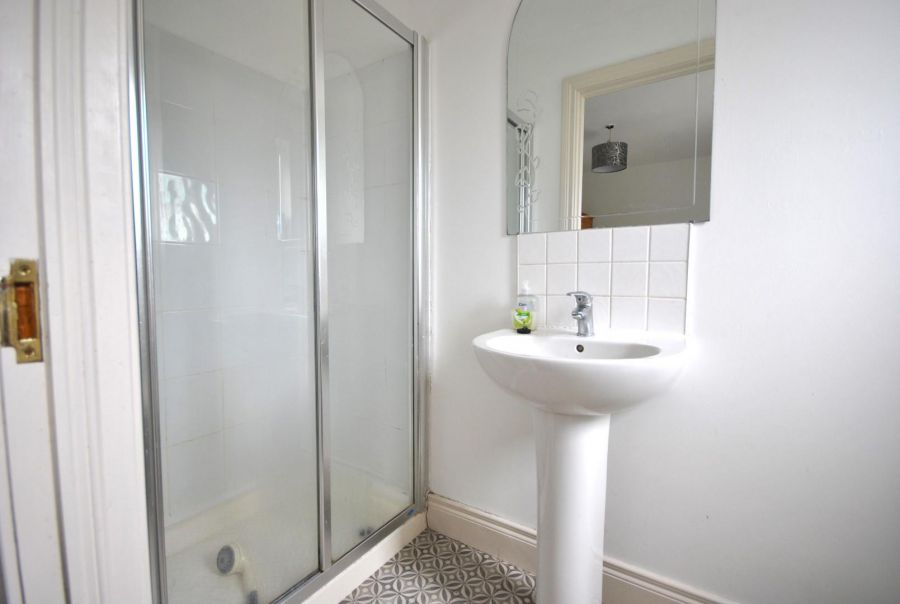 3 Alexander Mews 8B Pound Street