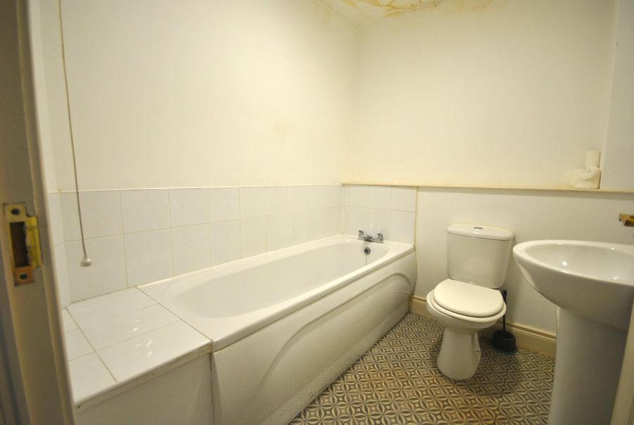 3 Alexander Mews 8B Pound Street