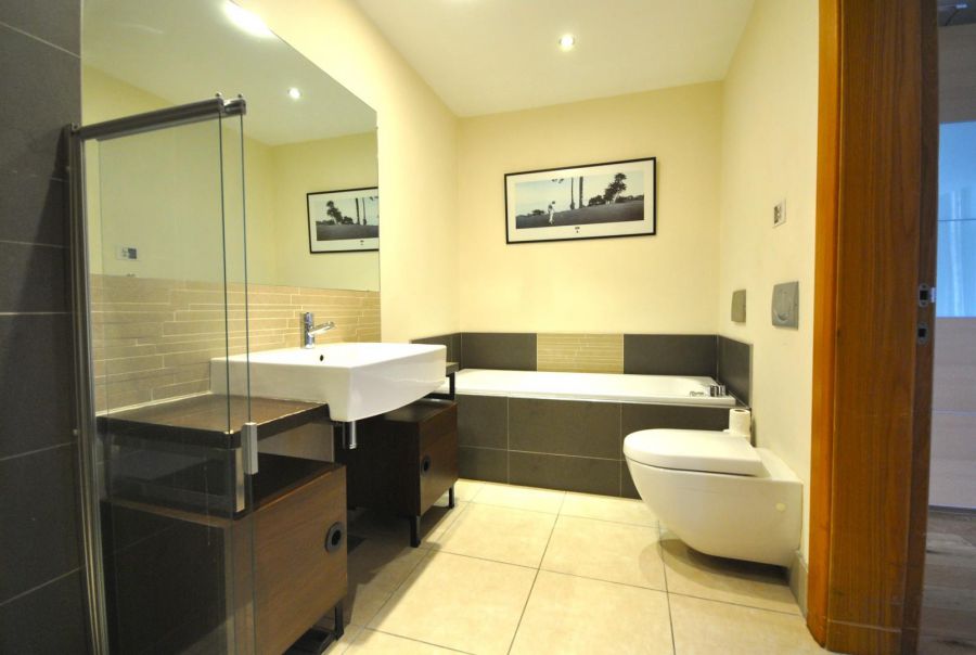 1 The Flax House, The Mill Village