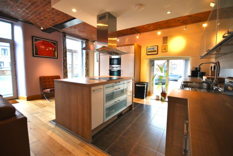 1 The Flax House, The Mill Village