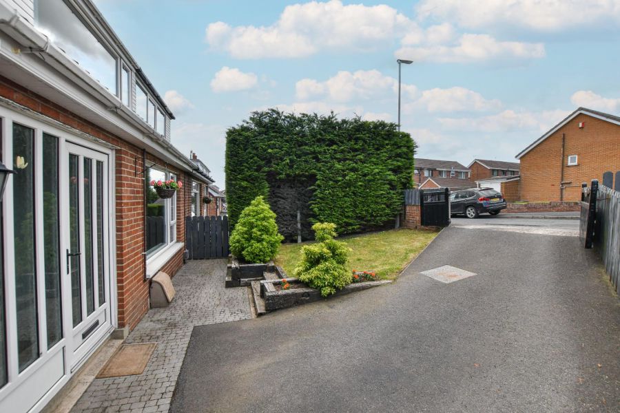 22 Dermott Crescent