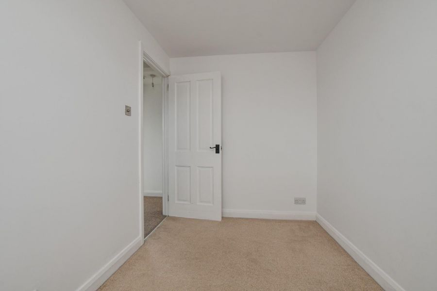 22 Dermott Crescent