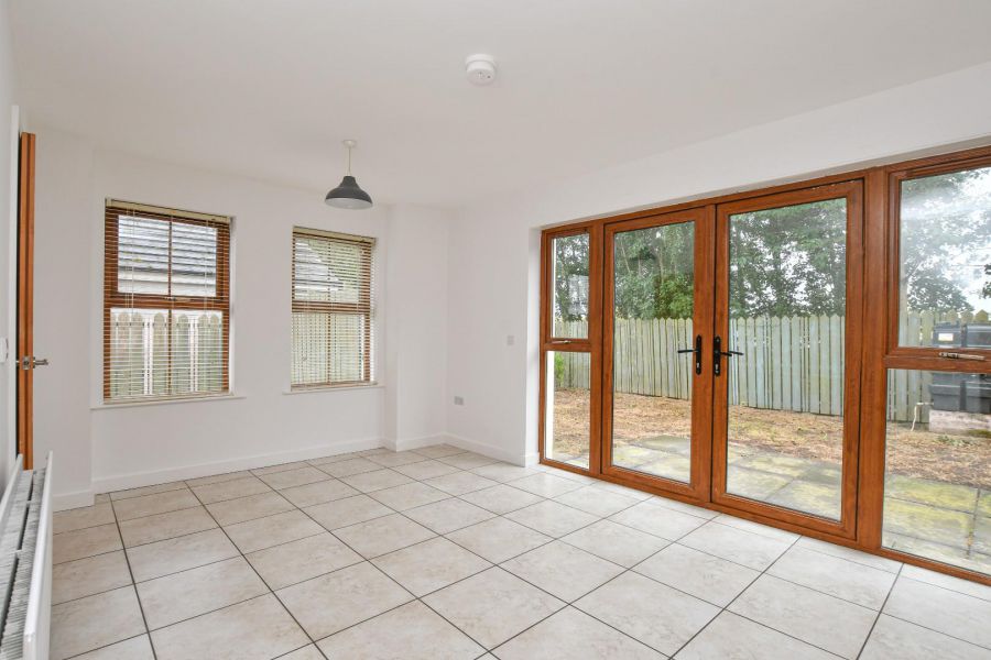 66 Longfield Way