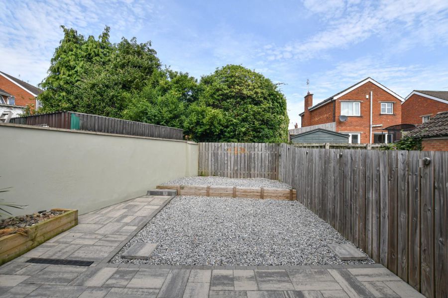 26 Castlelodge Avenue