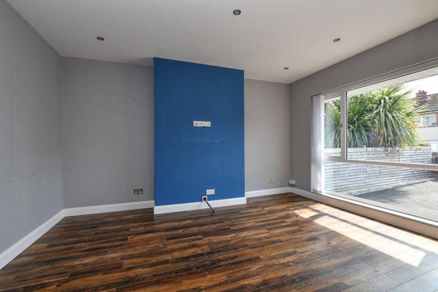 26 Castlelodge Avenue