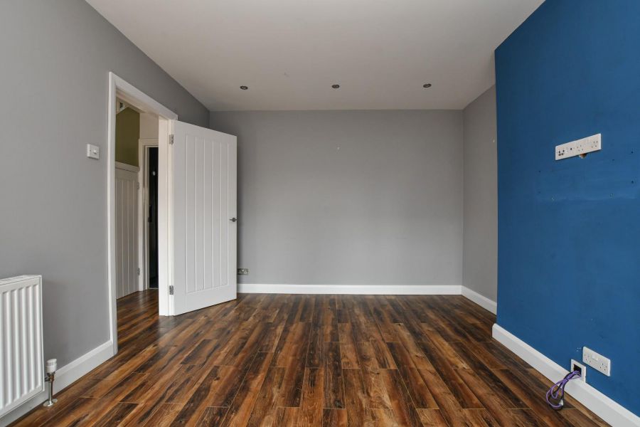 26 Castlelodge Avenue