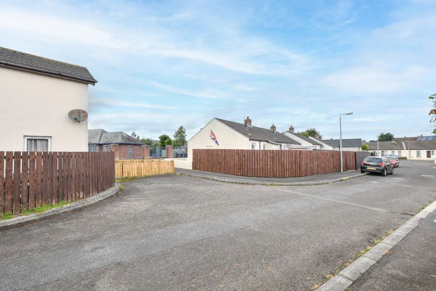 12 Lower Crescent