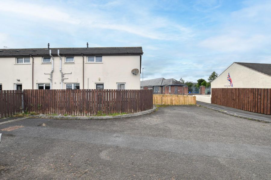 12 Lower Crescent