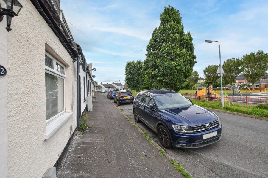 12 Lower Crescent