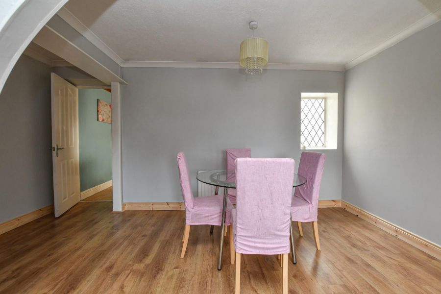 12 Lower Crescent