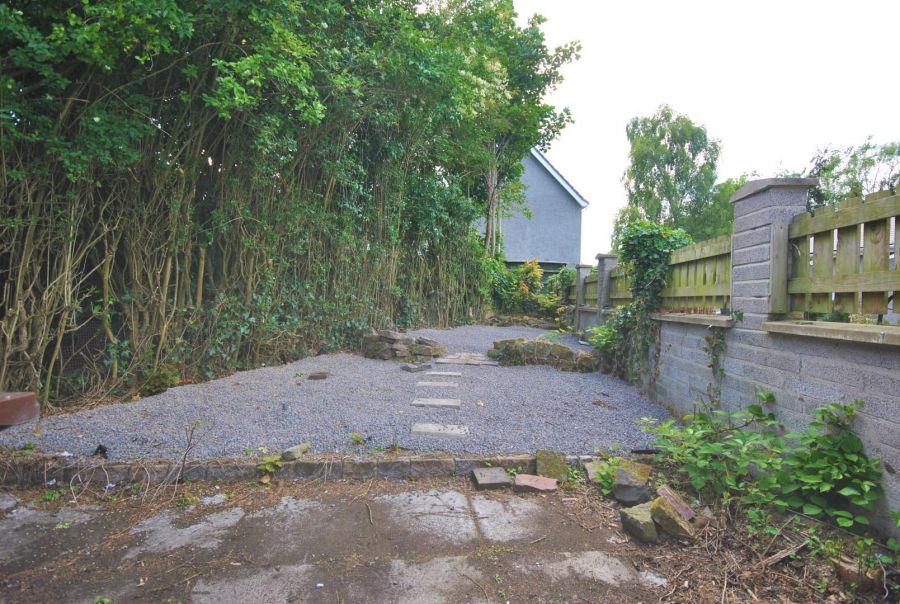 10 Castle Lane