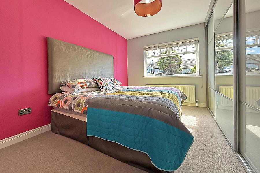 17 Caldwell Park