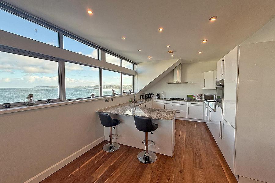 24 Carrig Na Rone, Bath Street