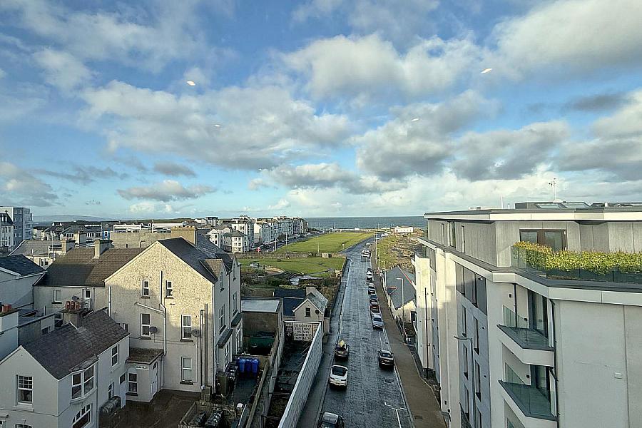 24 Carrig Na Rone, Bath Street