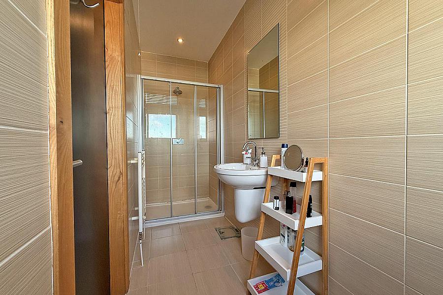 24 Carrig Na Rone, Bath Street