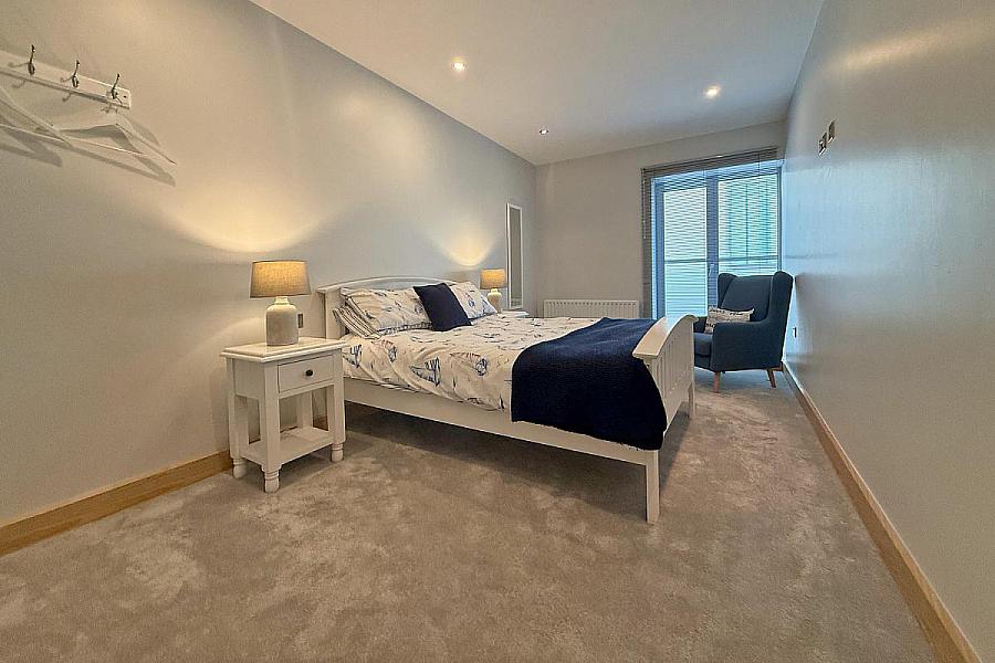 24 Carrig Na Rone, Bath Street