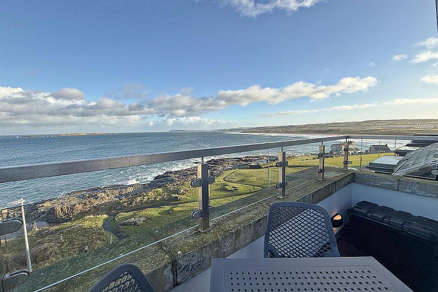 24 Carrig Na Rone, Bath Street