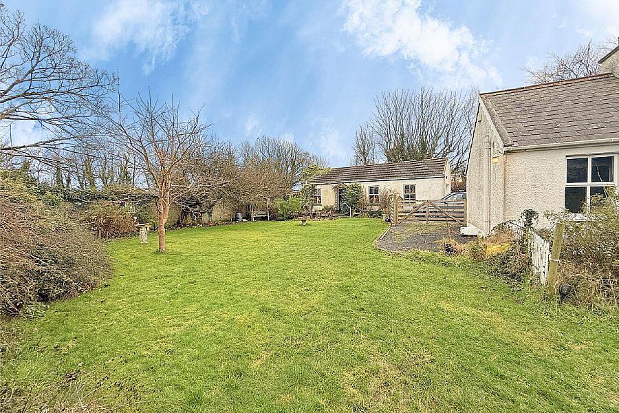 Basket Cottage, 74A Castlecat Road