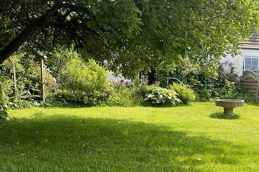 Basket Cottage, 74A Castlecat Road