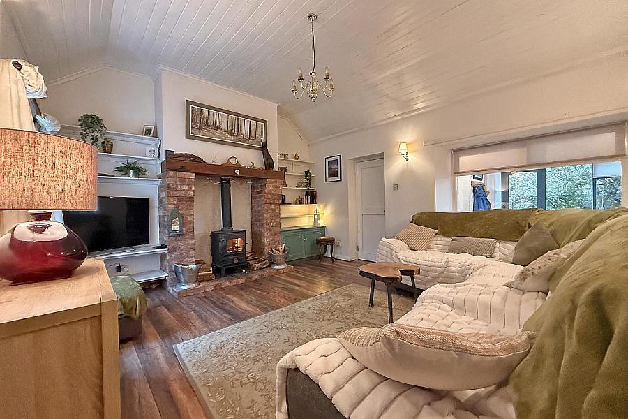 Basket Cottage, 74A Castlecat Road