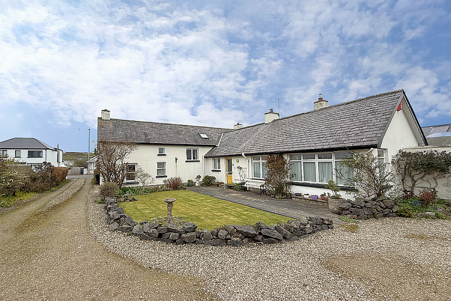 Lochreys Cottage, 71 Ballaghmore Road