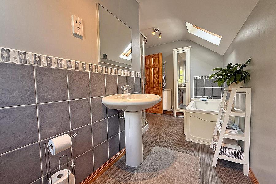 25 Seneirl Road, Castlecatt