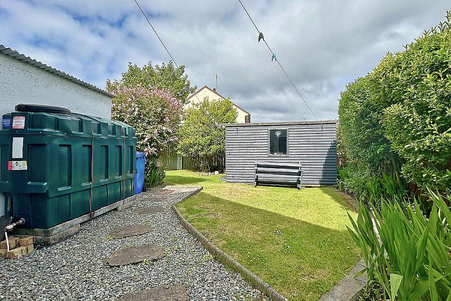 35 Crocknamack Street