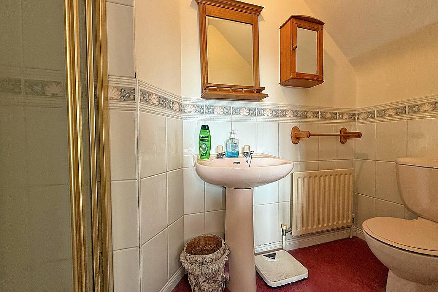 18 Magheramenagh Gardens