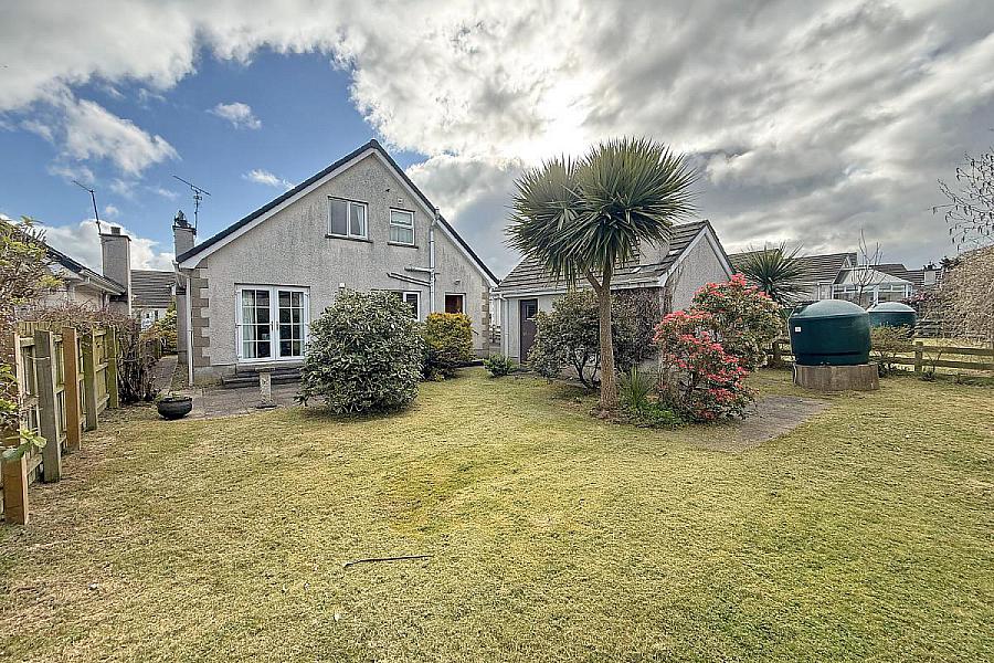 18 Magheramenagh Gardens