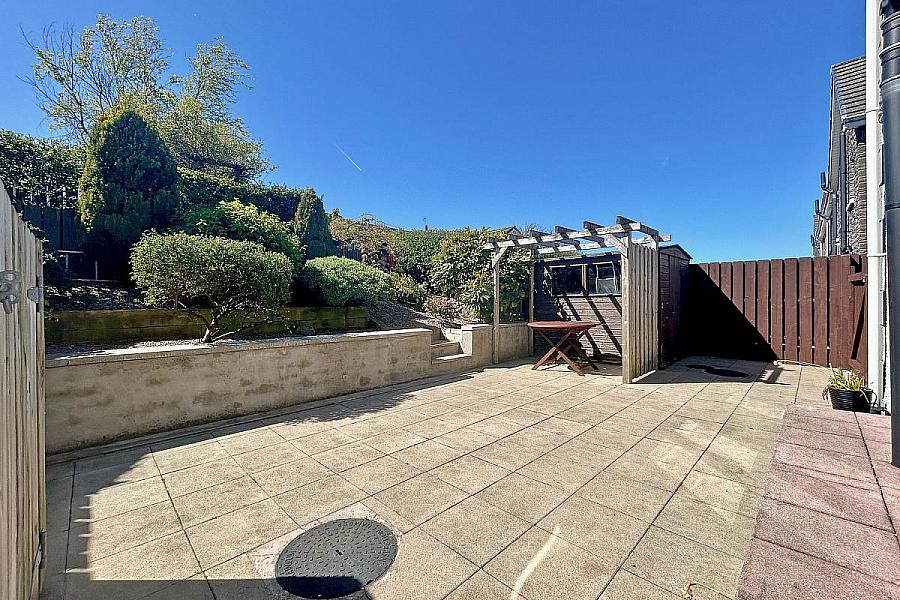 3 Eagry Gardens