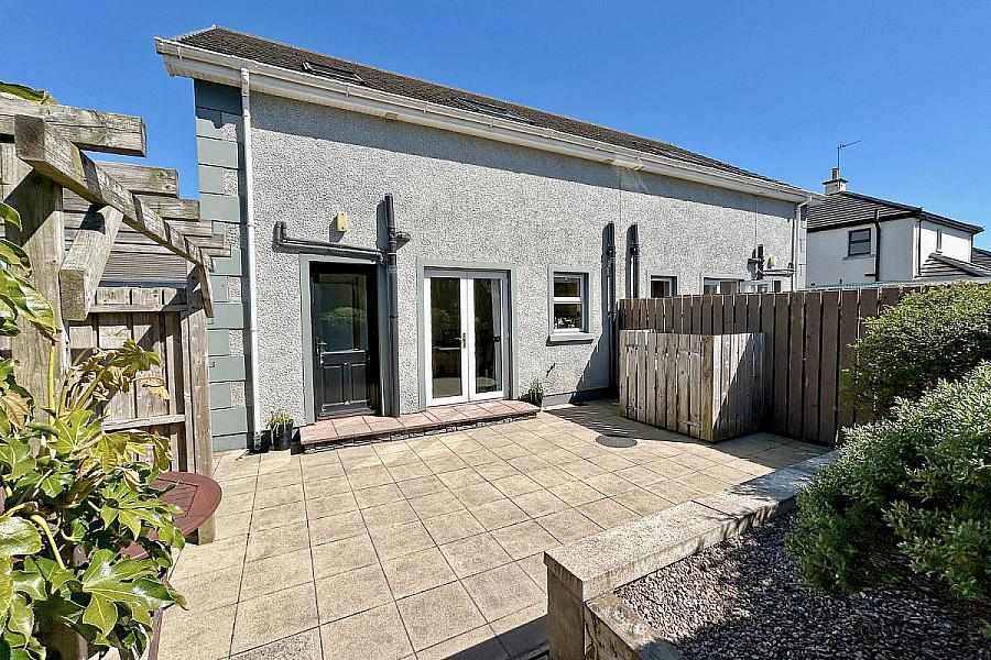 3 Eagry Gardens
