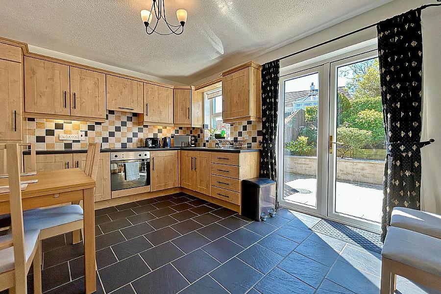 3 Eagry Gardens