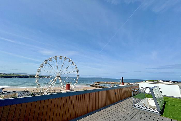 11 Pier West