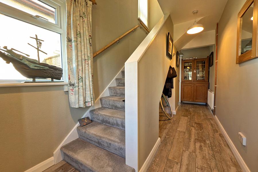 4 Parker Avenue 4 Parker Avenue