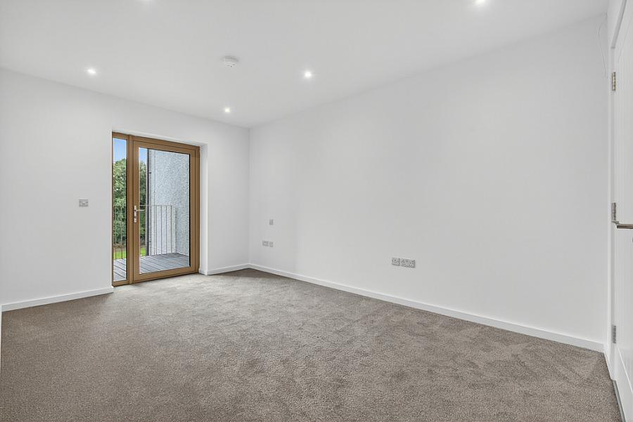 B8 Riverview Court Main Street