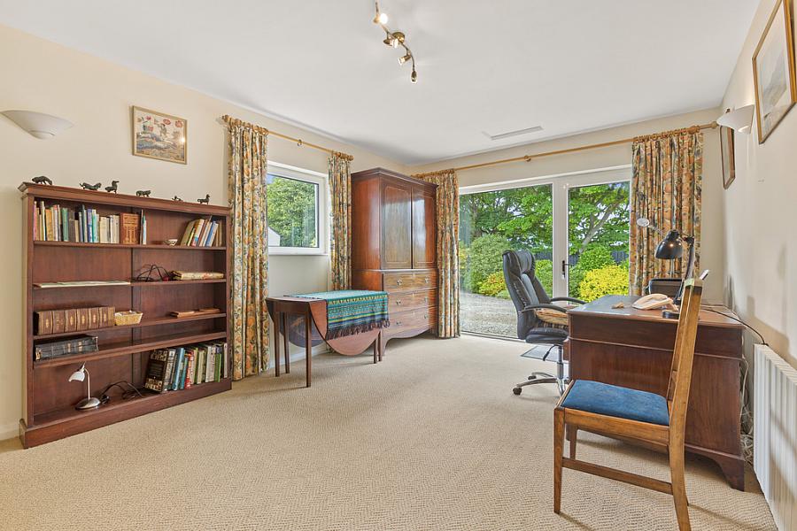 18 Ballaghmore Road