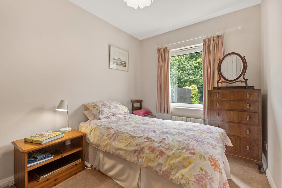 18 Ballaghmore Road